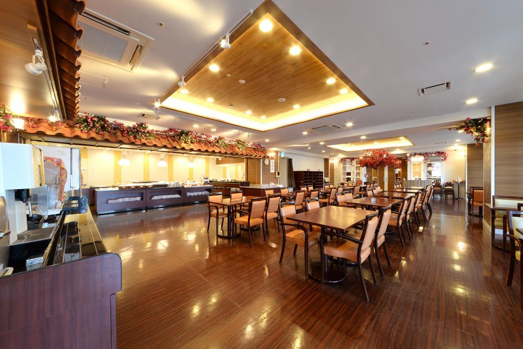 Vessel Hotel Campana Okinawa Chatan Exteriör bild